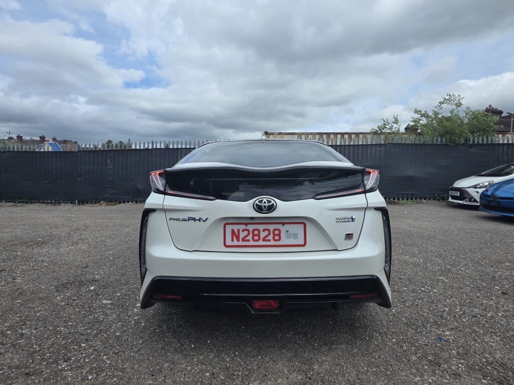 Toyota Prius PHV