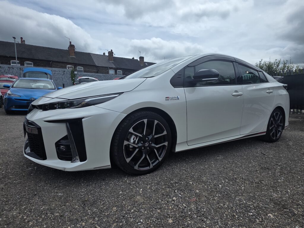 Toyota Prius PHV